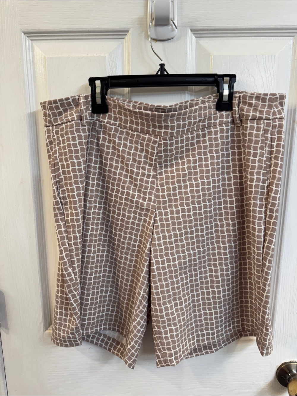 Spanx Beige Grid-Print Women’s stretch Bermuda Shorts